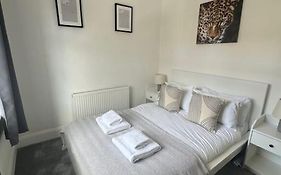 Simonside Apartment